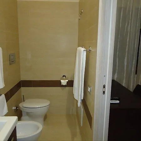 L'aurora 4* بولا