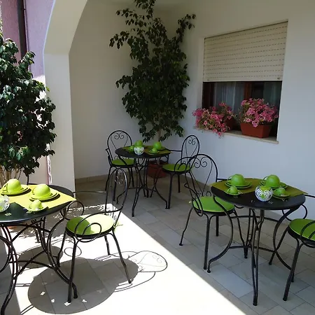 Bed & Breakfast L'aurora 4*